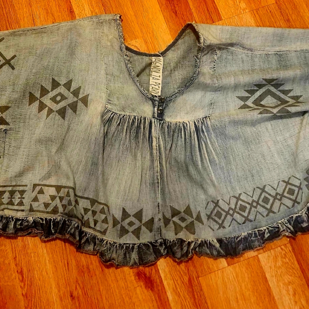 Magnolia Pearl Denim Cropped Poncho 574